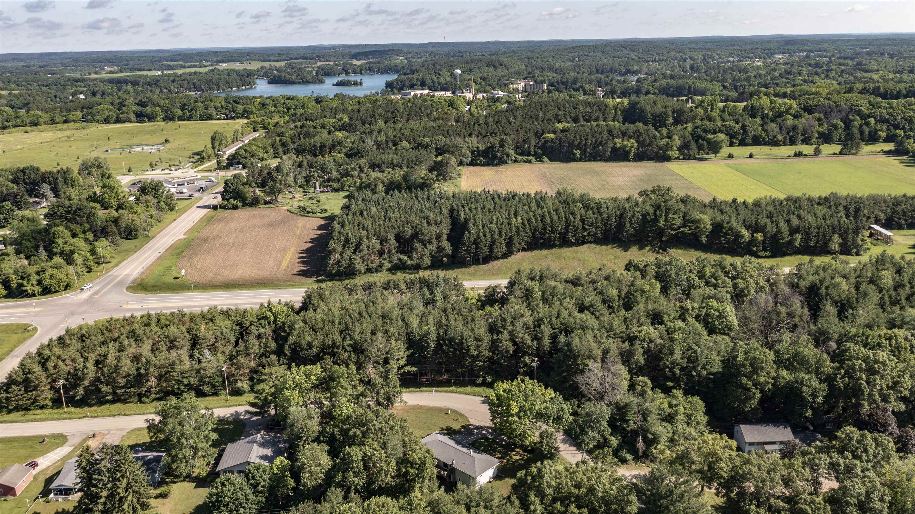 N2375 Smith Road Waupaca, WI 54981 - Photo 44 of 48