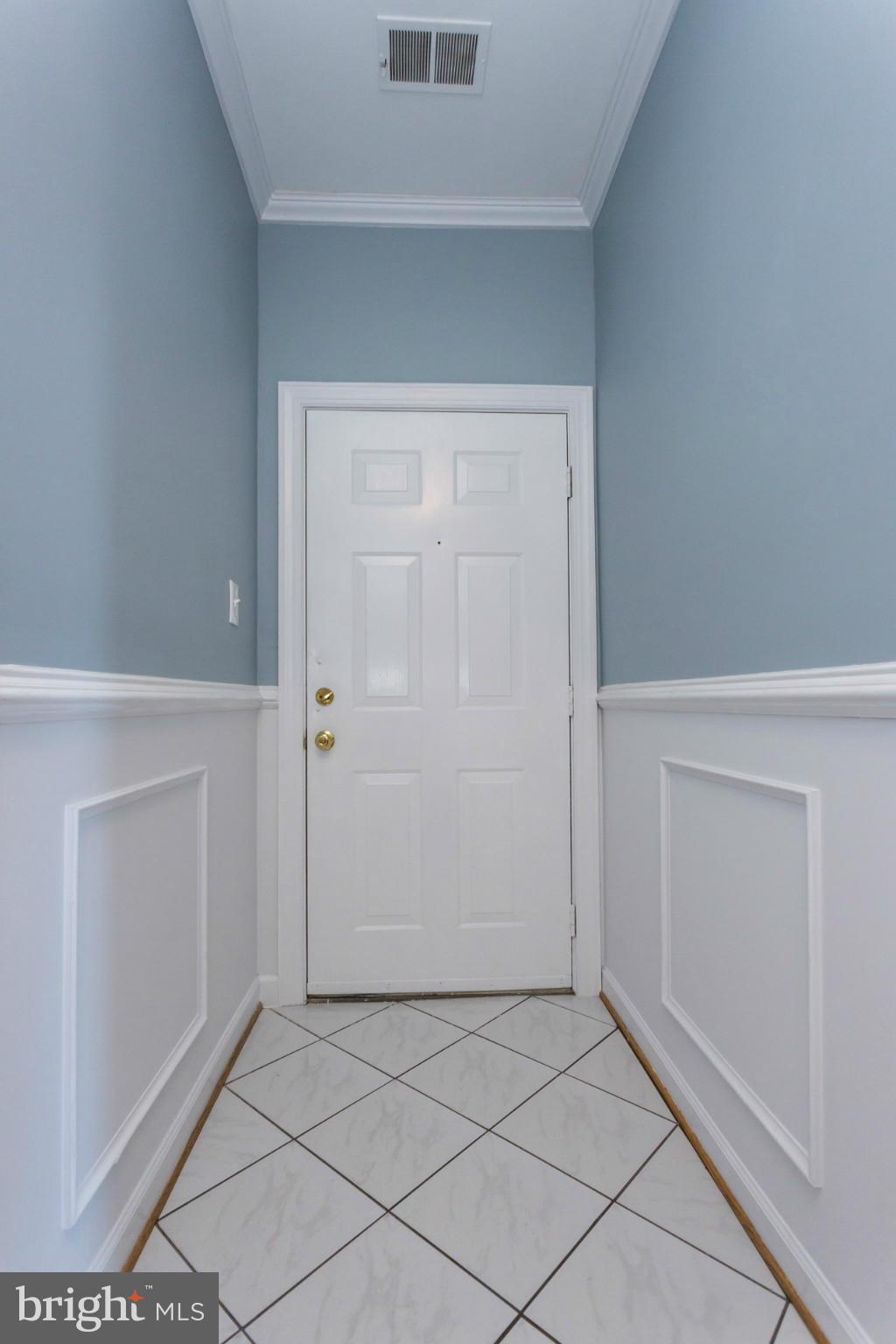 1918 18th Street Northwest, Unit 41 Washington, DC 20009 - Photo 4 of 30 an empty room