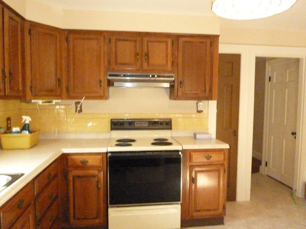 22 Springvale Avenue Lynn, MA 01904 - Photo 3 of 12 Gallery Image 3