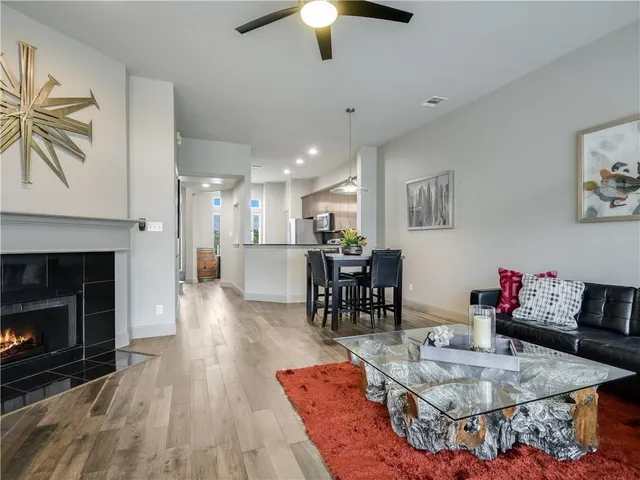 $2,000 | 2918 Ranch Road 620 North, Unit W221, Austin, TX 78734