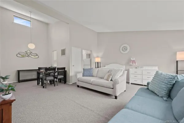 $309,900 | 48 Olcott Way, Unit 48, Ridgefield, CT 06877