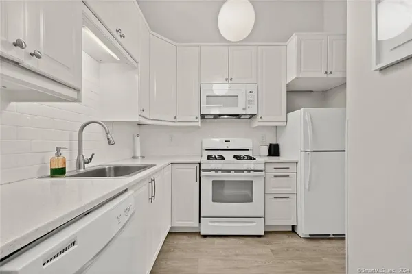 $309,900 | 48 Olcott Way, Unit 48, Ridgefield, CT 06877