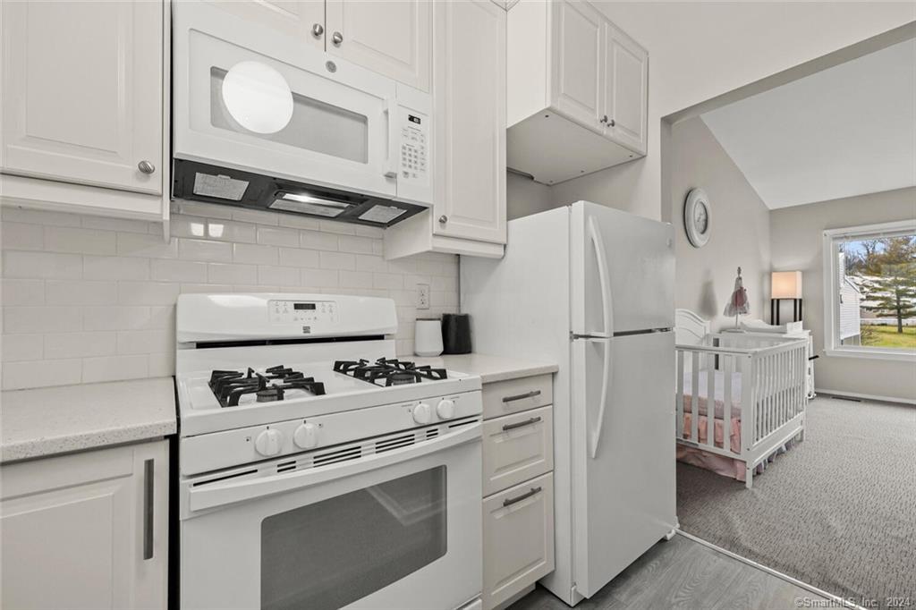 48 Olcott Way, Unit 48 Ridgefield, CT 06877 - Photo 18 of 36