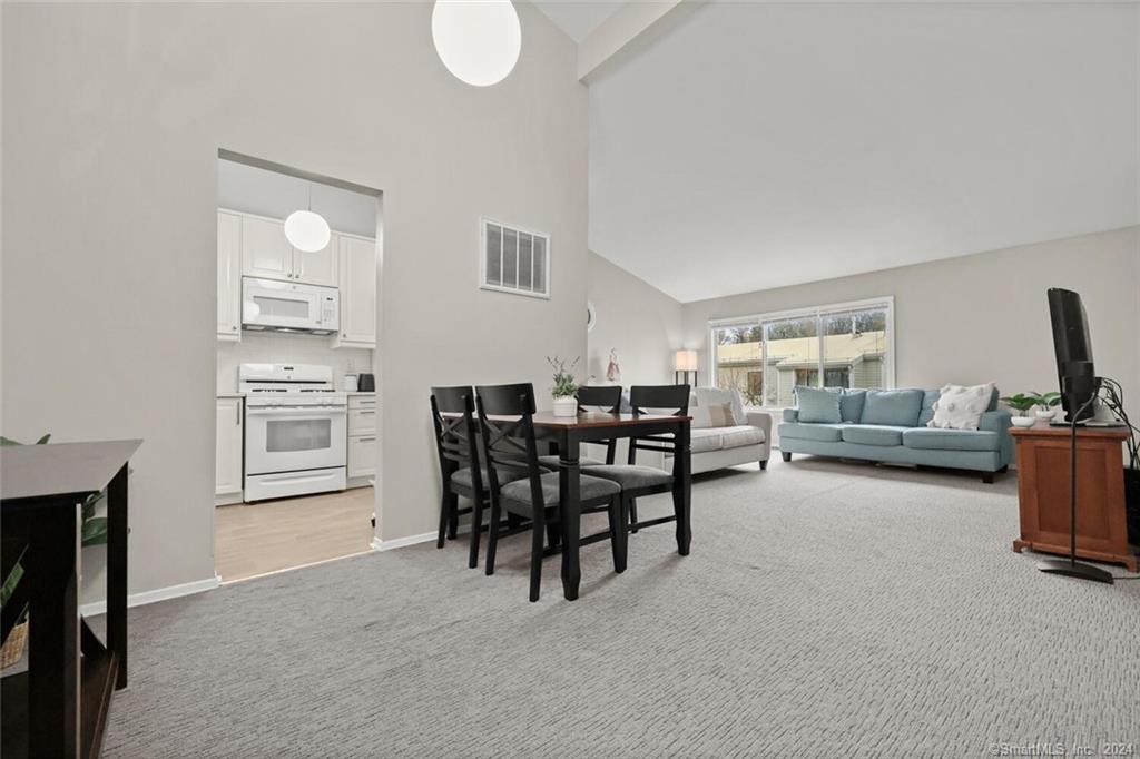 48 Olcott Way, Unit 48 Ridgefield, CT 06877 - Photo 3 of 36