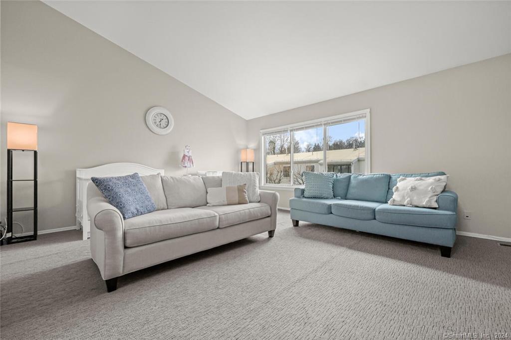 48 Olcott Way, Unit 48 Ridgefield, CT 06877 - Photo 5 of 36