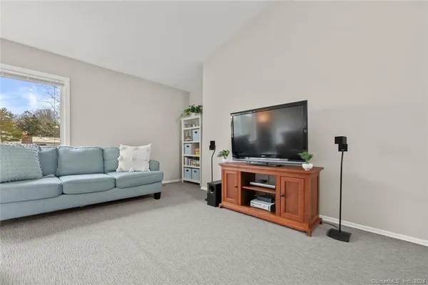 $309,900 | 48 Olcott Way, Unit 48, Ridgefield, CT 06877