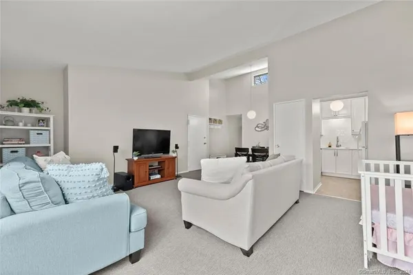 $309,900 | 48 Olcott Way, Unit 48, Ridgefield, CT 06877