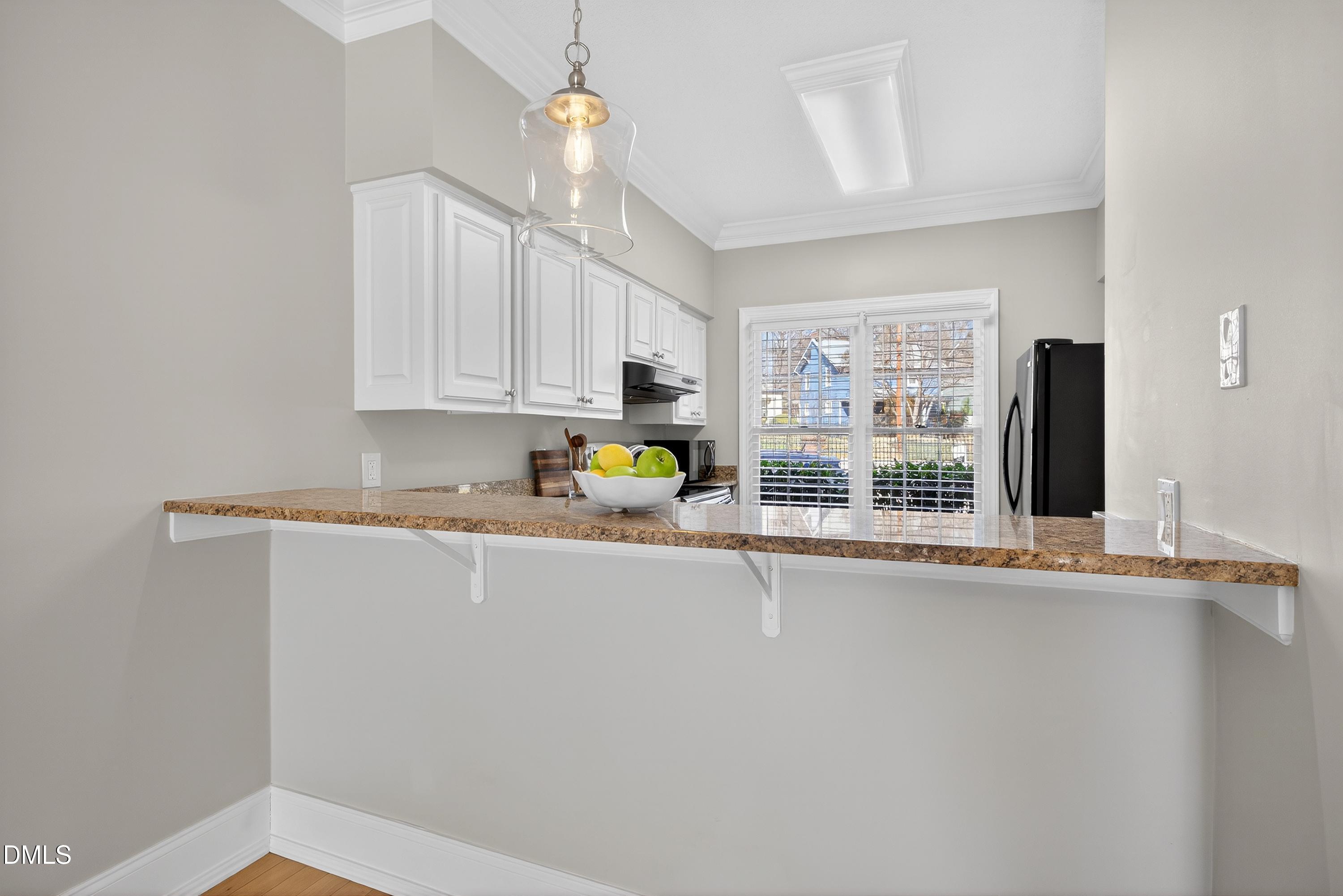 1404 Governors Court Raleigh, NC 27604 - Photo 18 of 36 Scene-17