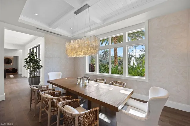 $9,900,000 | 175 Center Street, Naples, FL 34108