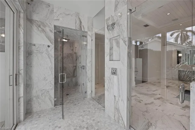 $9,900,000 | 175 Center Street, Naples, FL 34108