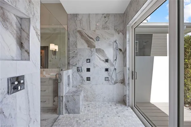 $9,900,000 | 175 Center Street, Naples, FL 34108