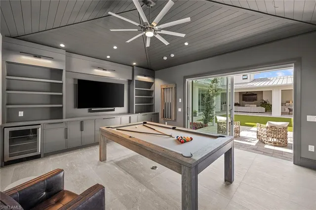 $9,900,000 | 175 Center Street, Naples, FL 34108