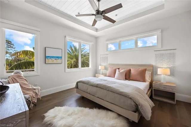 $9,900,000 | 175 Center Street, Naples, FL 34108