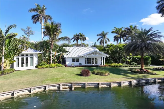 $9,900,000 | 175 Center Street, Naples, FL 34108