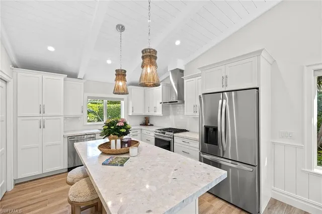 $9,900,000 | 175 Center Street, Naples, FL 34108