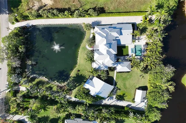 $9,900,000 | 175 Center Street, Naples, FL 34108