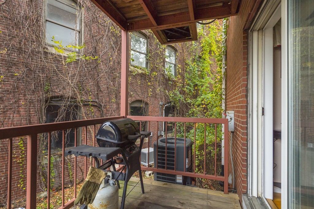 5 Main Street, Unit 5 Boston, MA 02129 - Photo 7 of 9