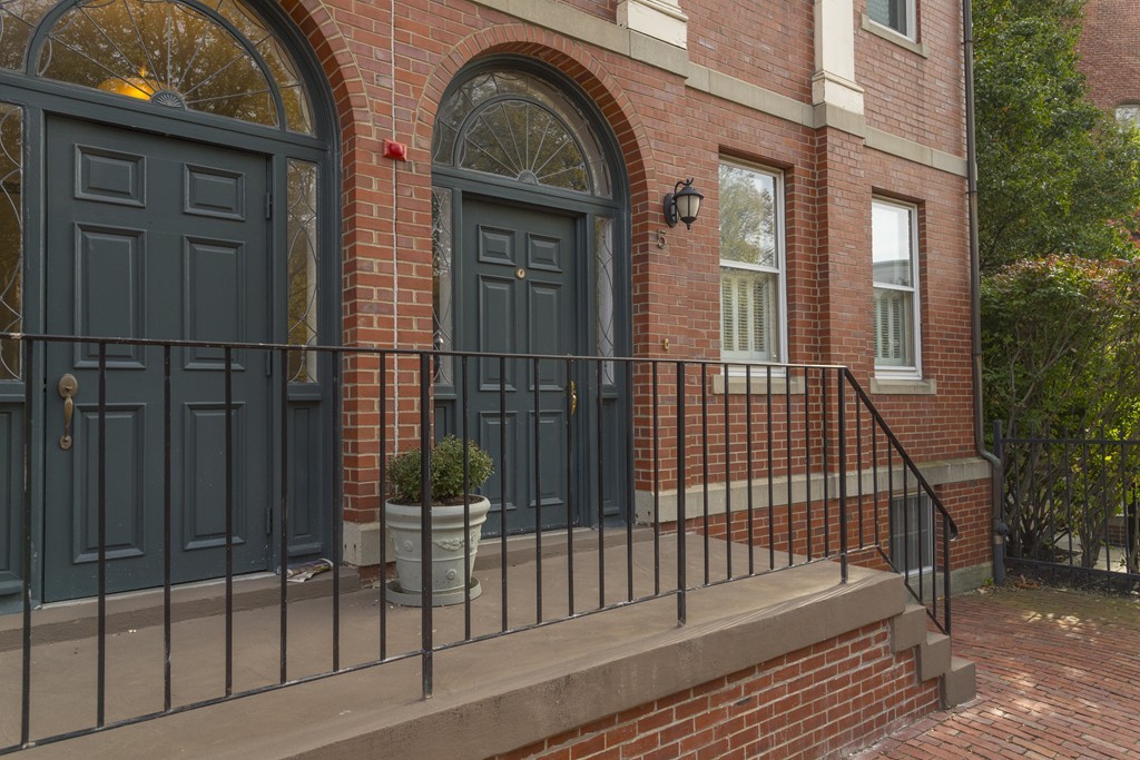 5 Main Street, Unit 5 Boston, MA 02129 - Photo 8 of 9