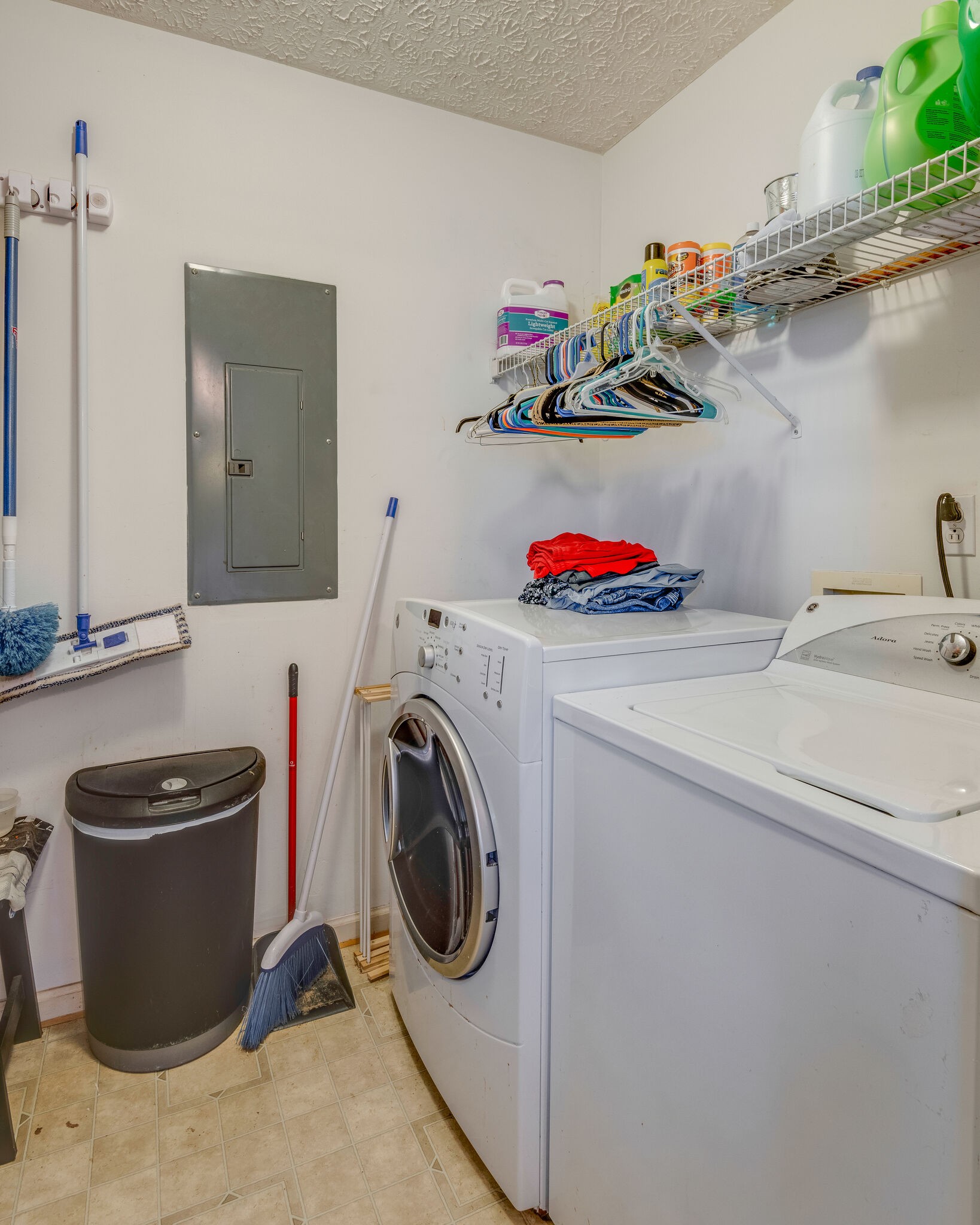 4329 Matthews Road Cedar Hill, TN 37032 - Photo 7 of 17 a utility room with sink dryer and washer