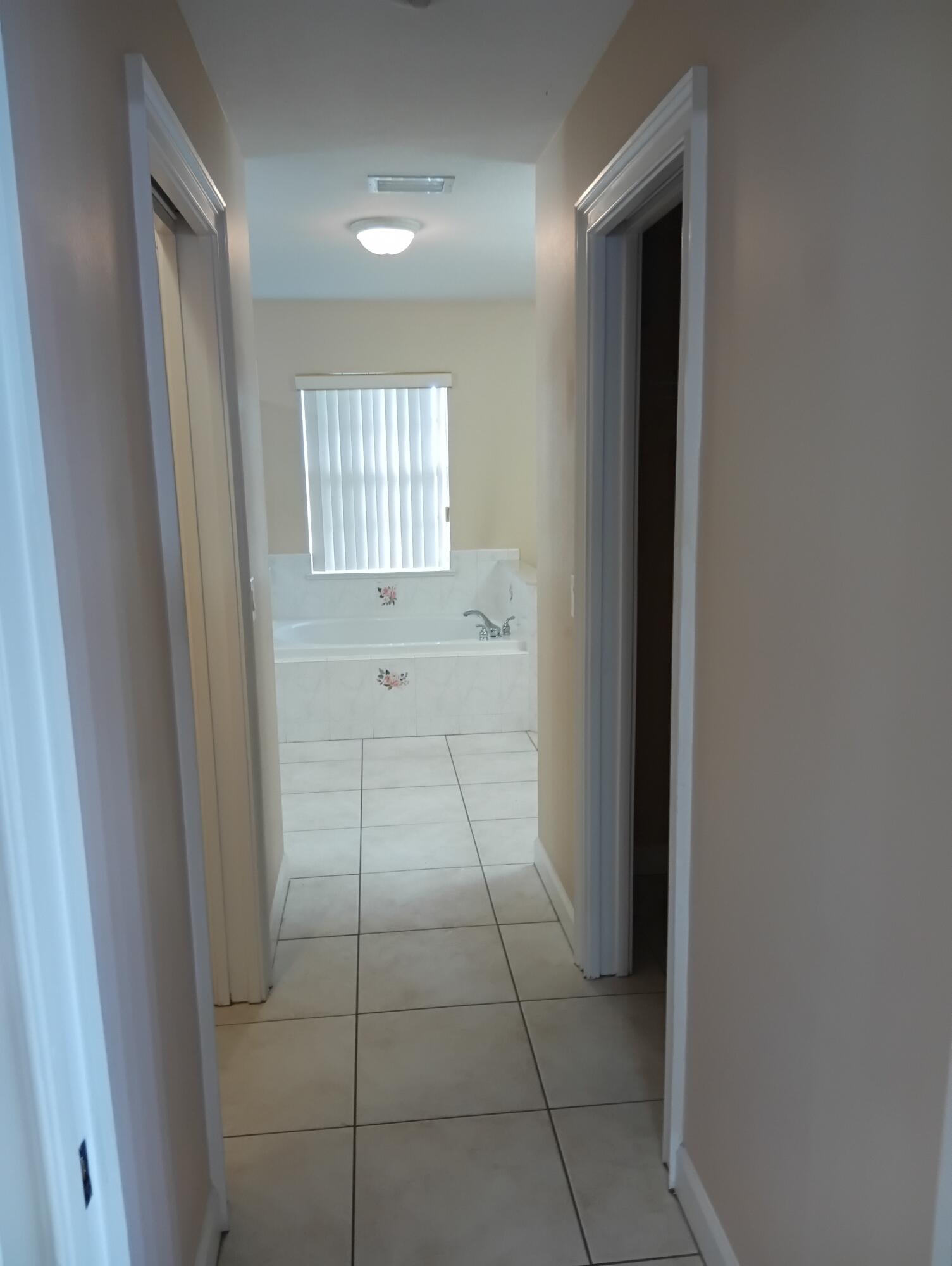 726 Southwest Byron Street Port St. Lucie, FL 34983 - Photo 4 of 10 1000024410
