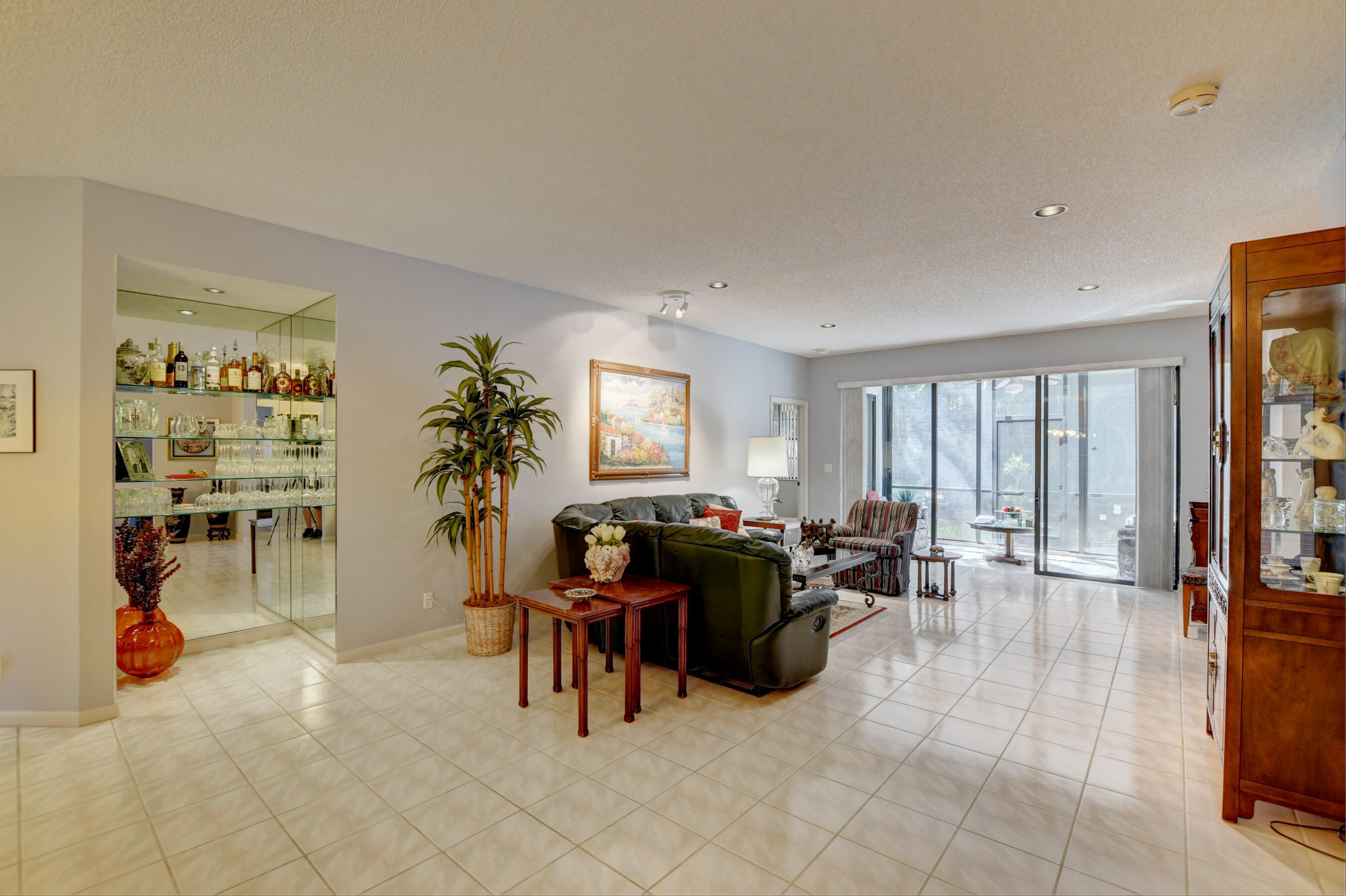 6769 Montego Bay Boulevard, Unit C Boca Raton, FL 33433 - Photo 5 of 31 living room