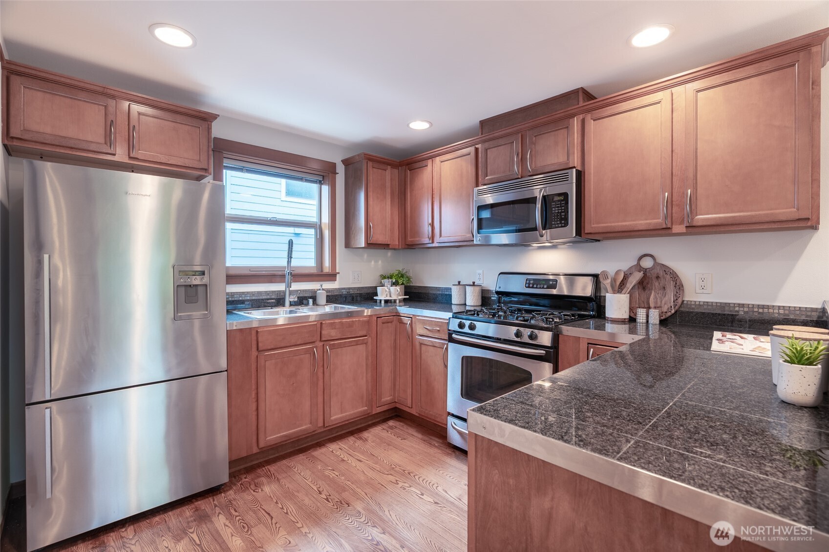 1451 South Main Street Seattle, WA 98144 - Photo 15 of 40