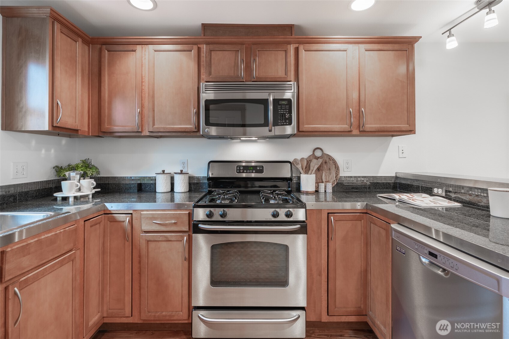1451 South Main Street Seattle, WA 98144 - Photo 16 of 40