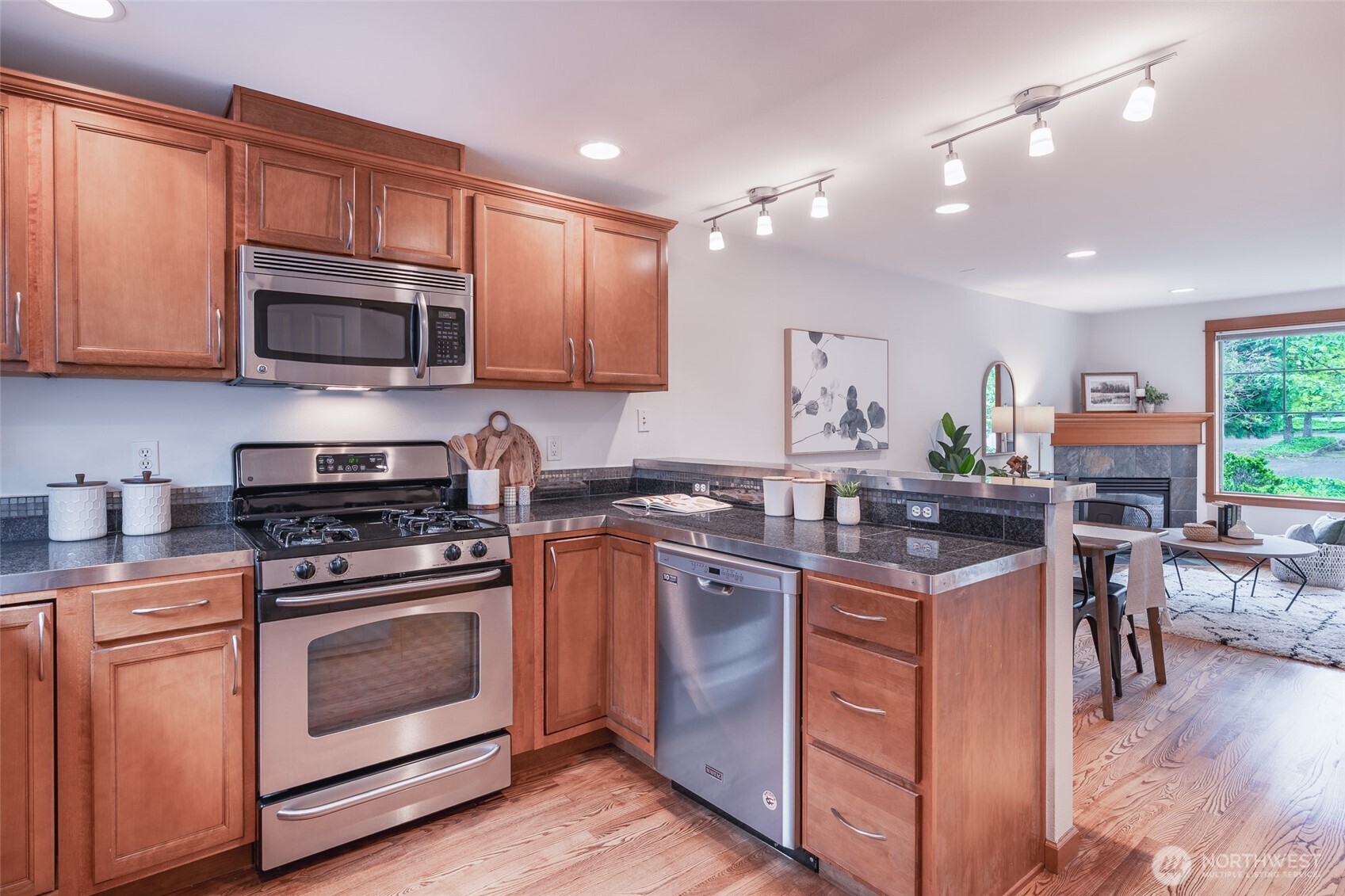 1451 South Main Street Seattle, WA 98144 - Photo 17 of 40