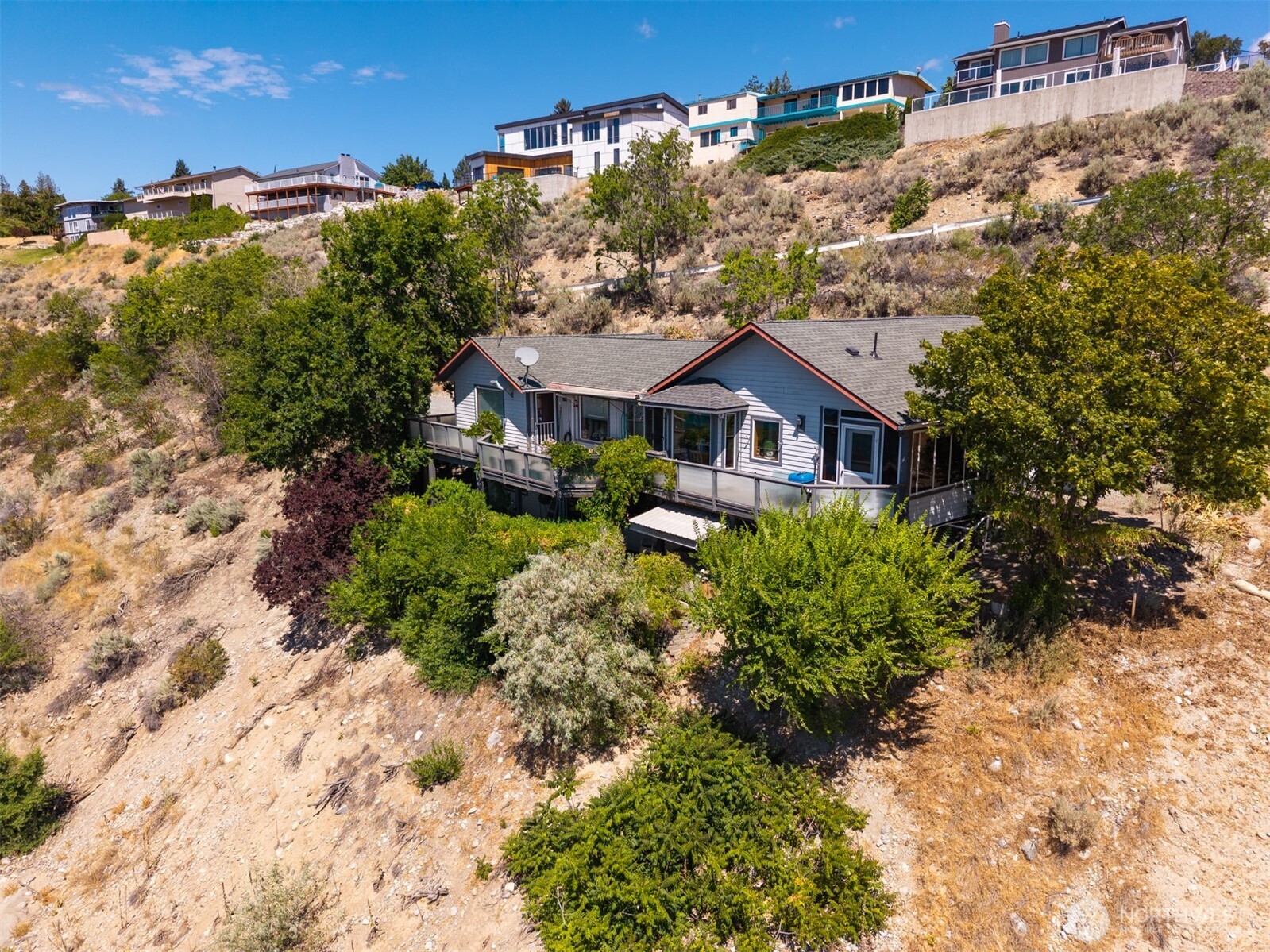 916 No-See-Um Road Chelan, WA 98816 - Photo 3 of 39 Gallery Image 3