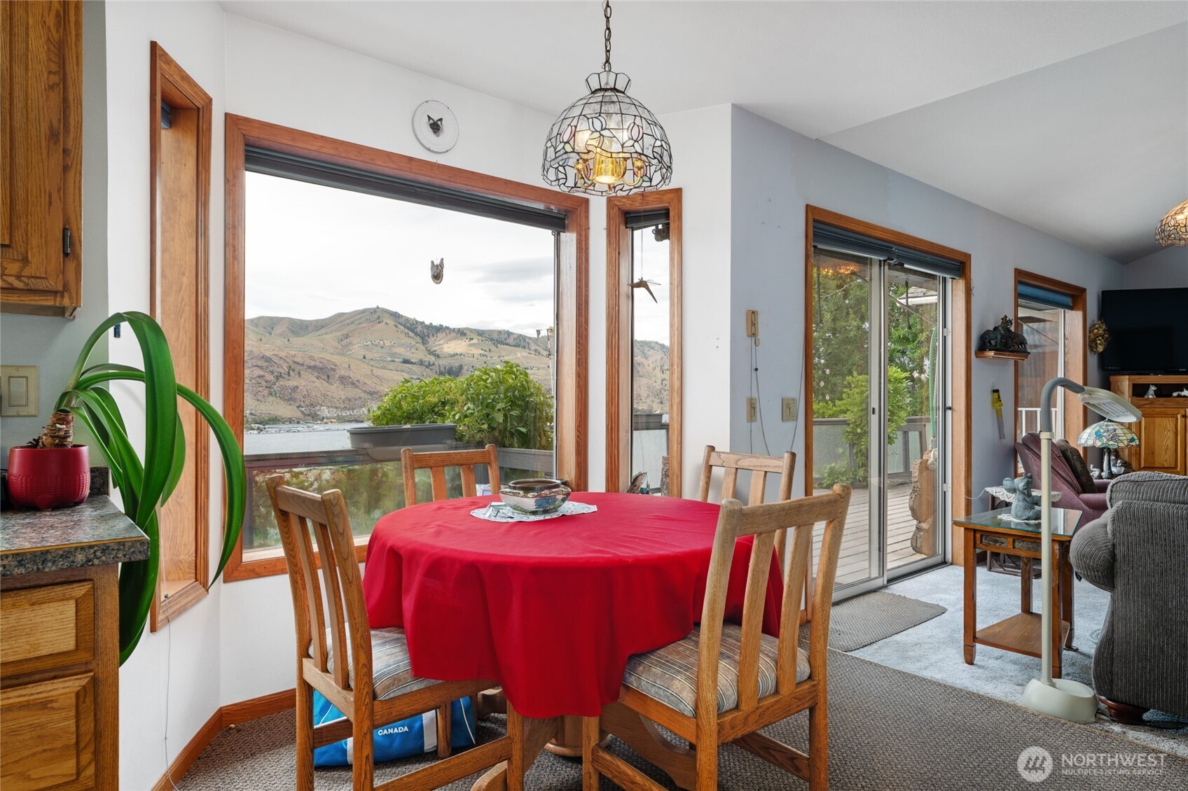 916 No-See-Um Road Chelan, WA 98816 - Photo 10 of 39 Gallery Image 10