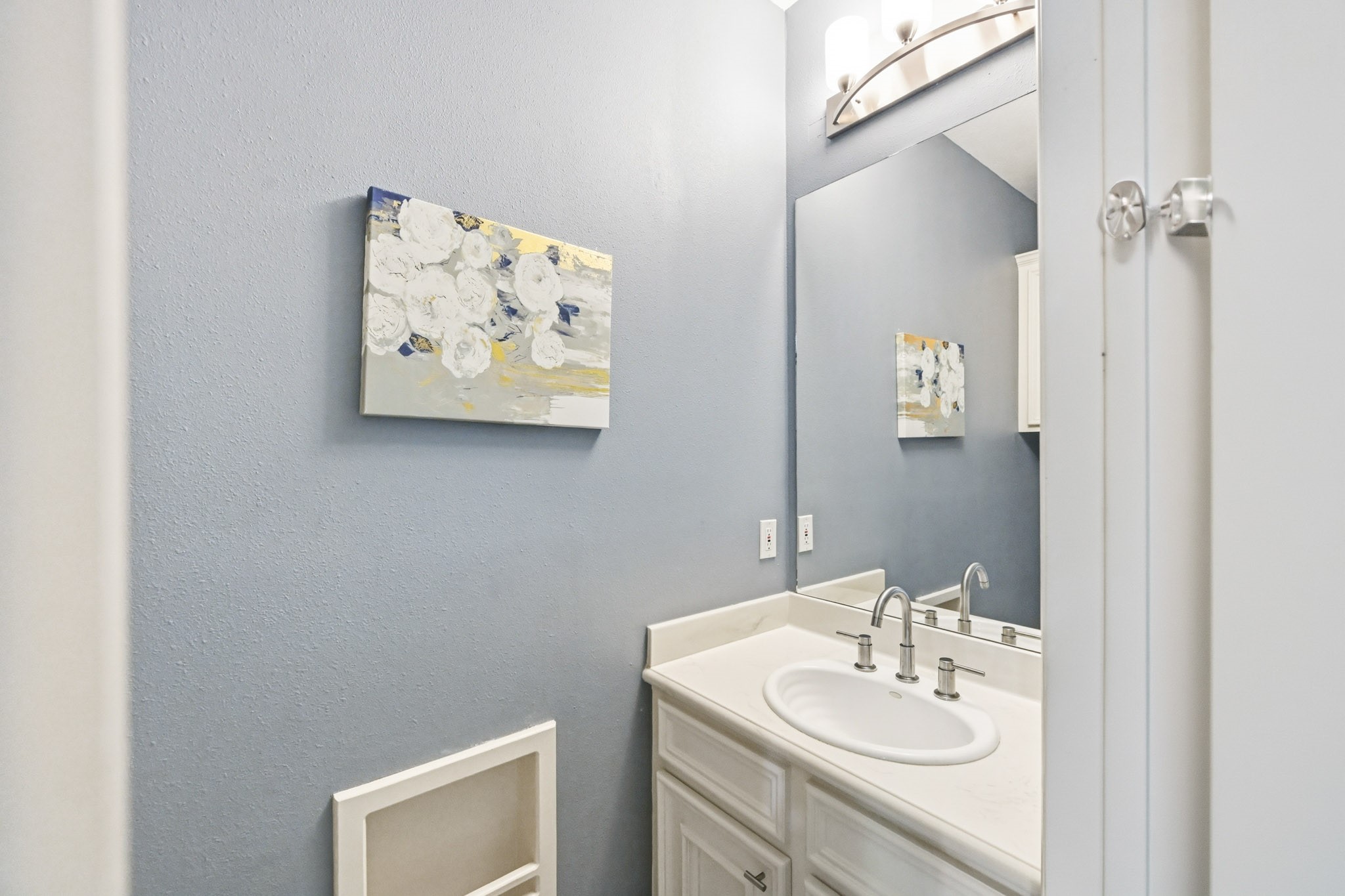 11995 White Oak Crossing Conroe, TX 77385 - Photo 25 of 44 a bathroom with a sink vanity and toilet
