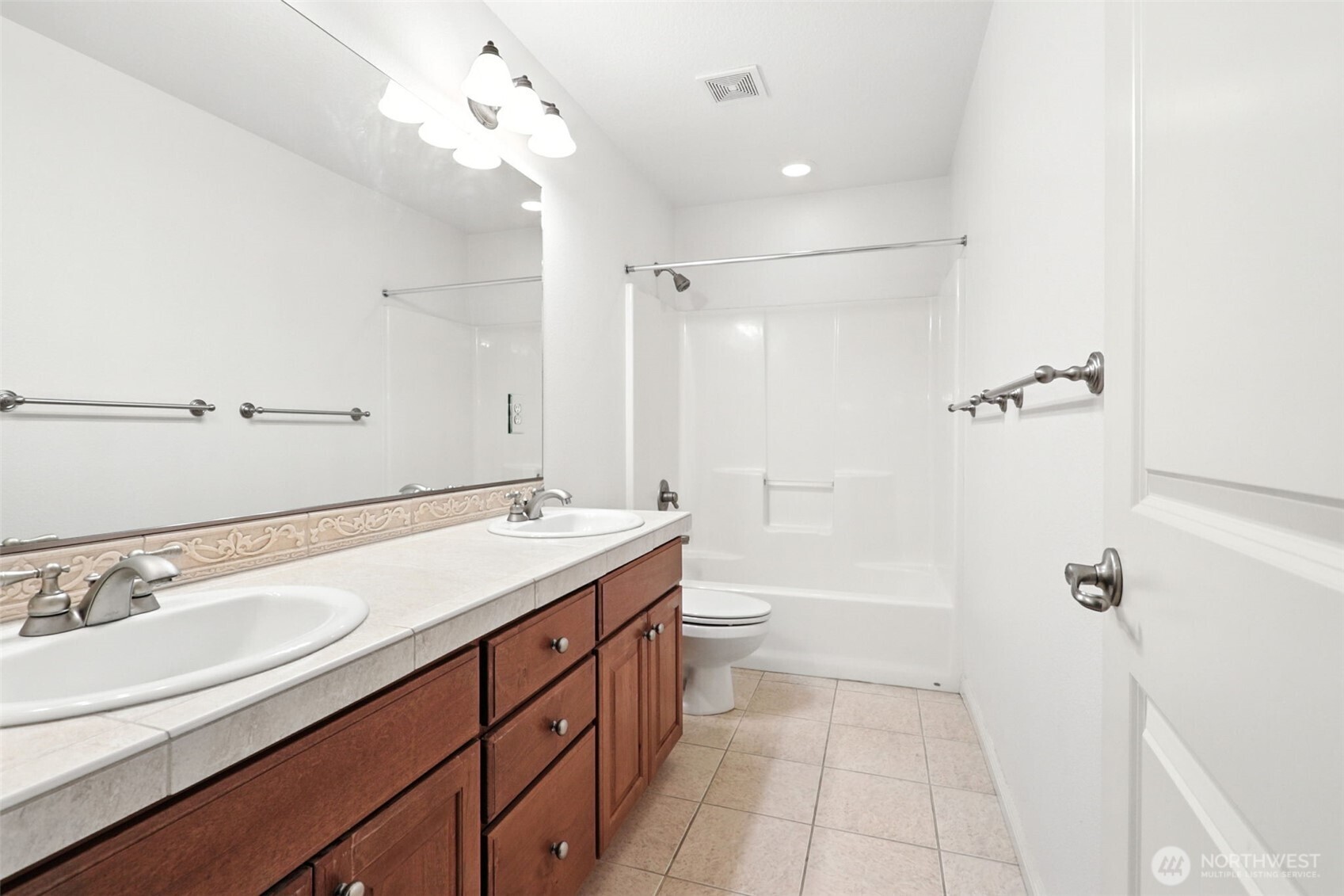 2052 Northwest Fargo Loop Camas, WA 98607 - Photo 24 of 38 Gallery Image 24