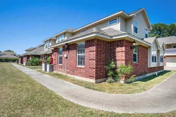 $1,520 | 1207 Lovett Street, Unit 1207, Tomball, TX 77375
