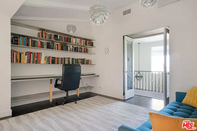 $18,995 | 1323 Club View Drive, Los Angeles, CA 90024