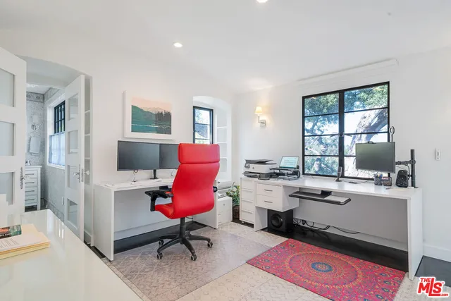 $18,995 | 1323 Club View Drive, Los Angeles, CA 90024