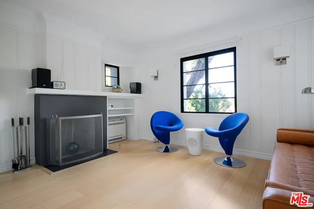 $18,995 | 1323 Club View Drive, Los Angeles, CA 90024