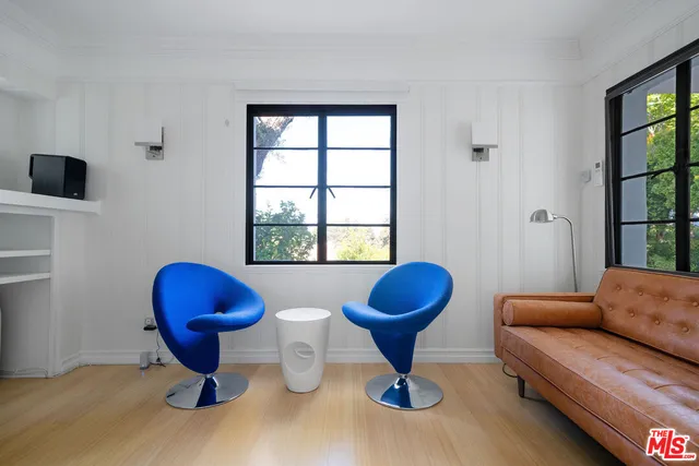 $18,995 | 1323 Club View Drive, Los Angeles, CA 90024