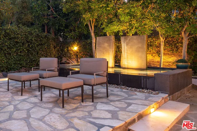 $18,995 | 1323 Club View Drive, Los Angeles, CA 90024