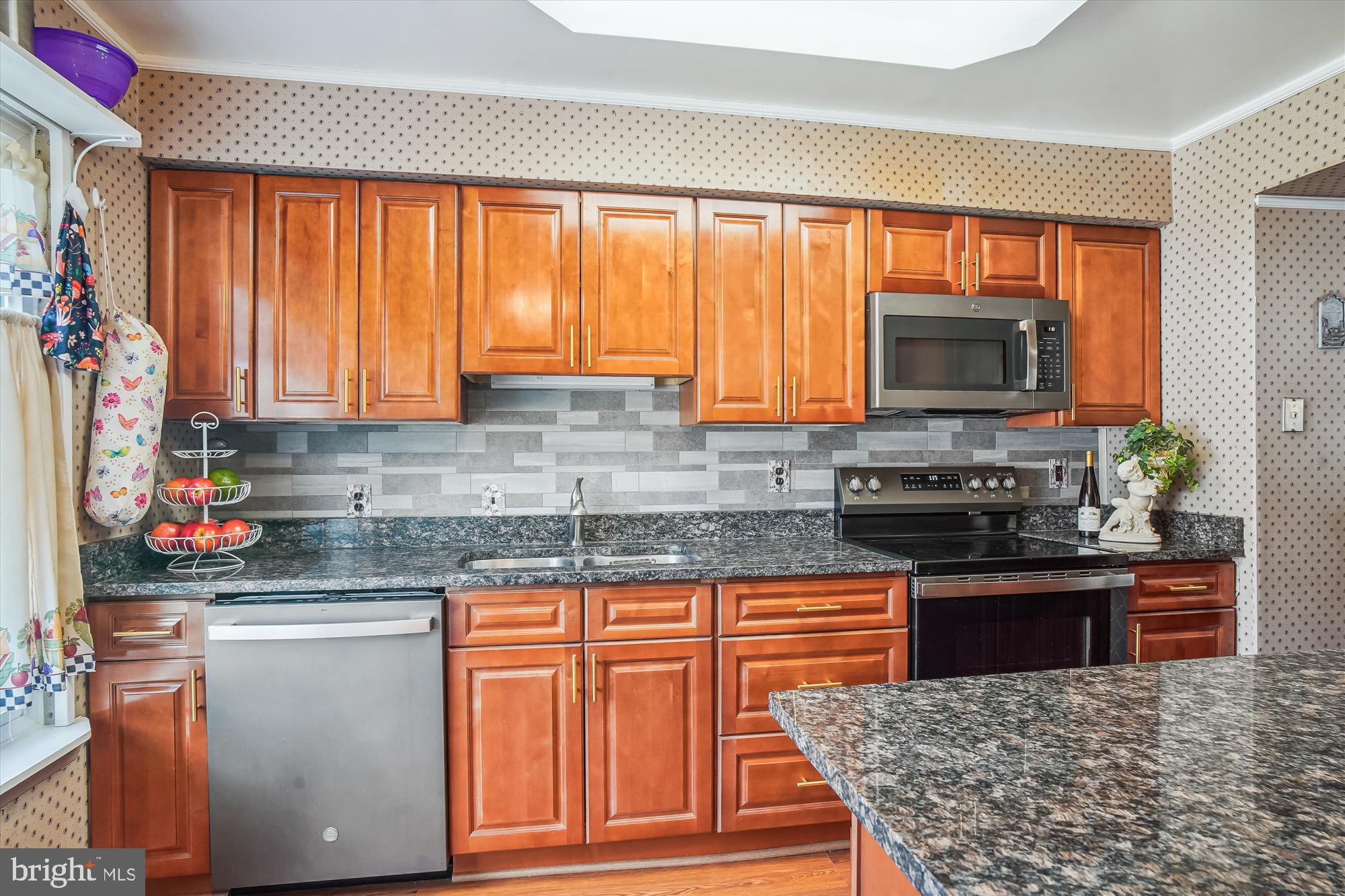 18605 Glen Willow Way Germantown, MD 20874 - Photo 16 of 66