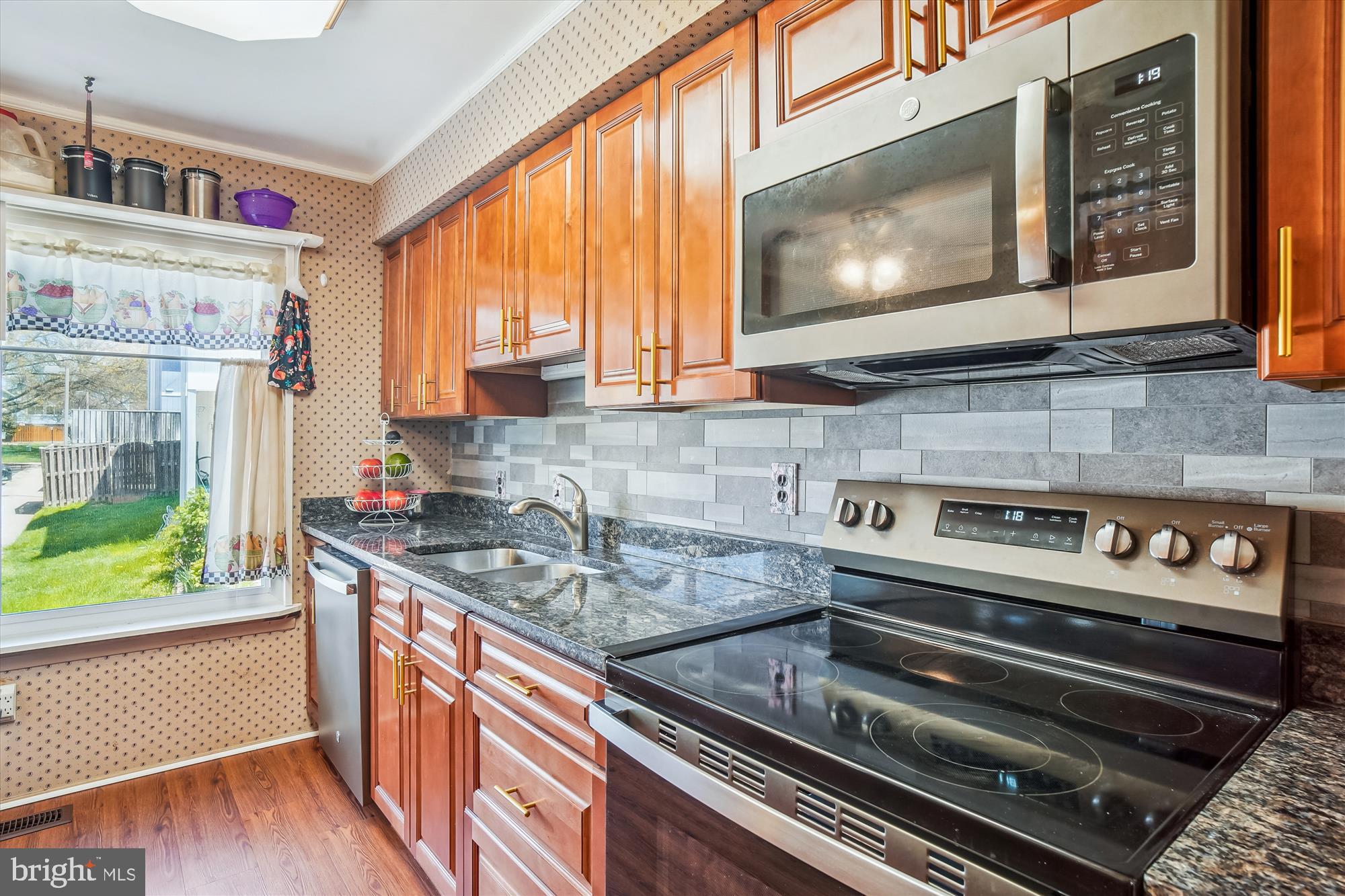 18605 Glen Willow Way Germantown, MD 20874 - Photo 17 of 66