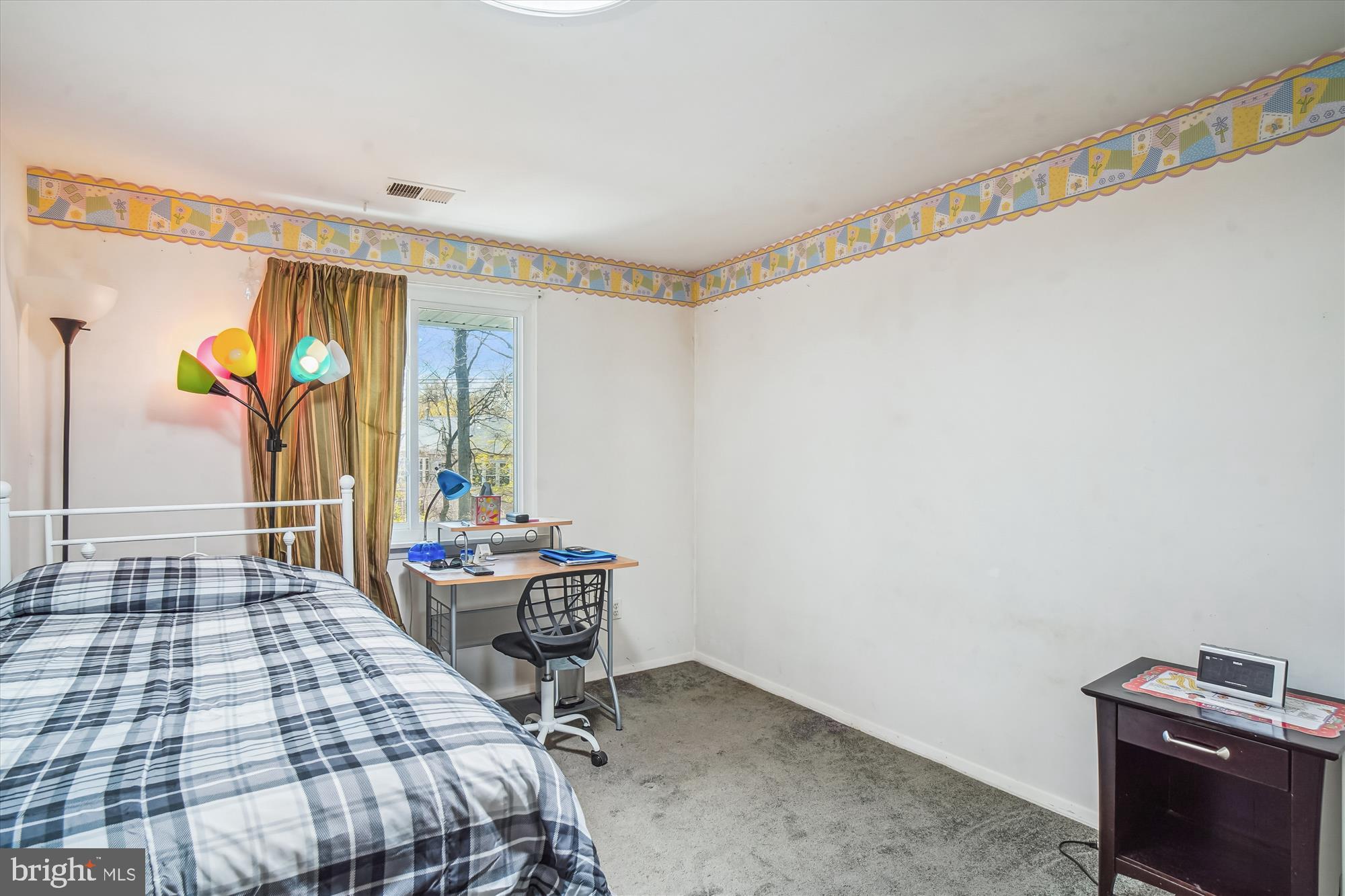 18605 Glen Willow Way Germantown, MD 20874 - Photo 35 of 66 Bedroom #3.