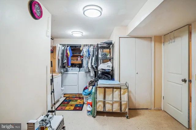 a view of building with street