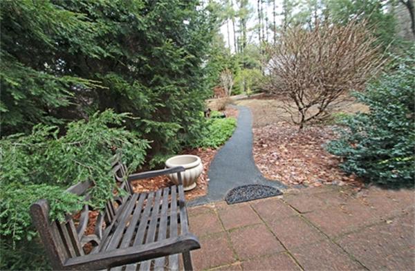 10 Strathmere Road Haverhill, MA 01832 - Photo 5 of 23 Gallery Image 5
