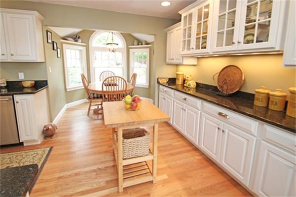 10 Strathmere Road Haverhill, MA 01832 - Photo 7 of 23 Gallery Image 7