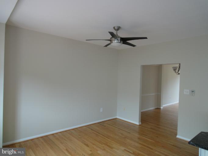 8008 Readington Court Springfield, VA 22152 - Photo 5 of 25 Family Room