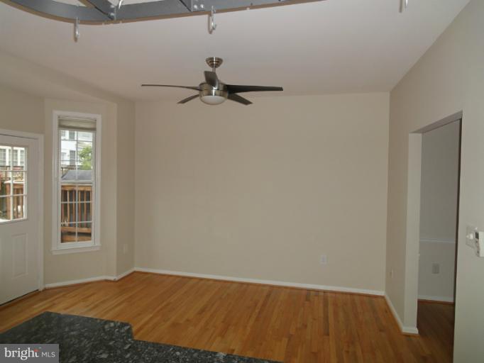 8008 Readington Court Springfield, VA 22152 - Photo 9 of 25 Family Room