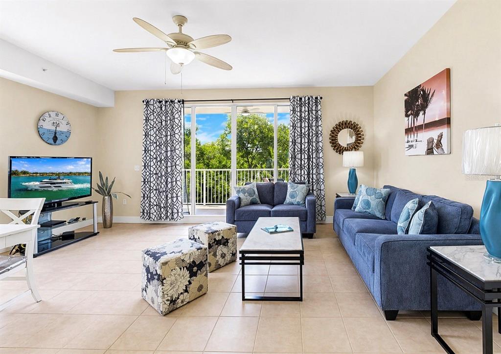 3202 Mangrove Point Drive Ruskin, FL 33570 - Photo 19 of 63