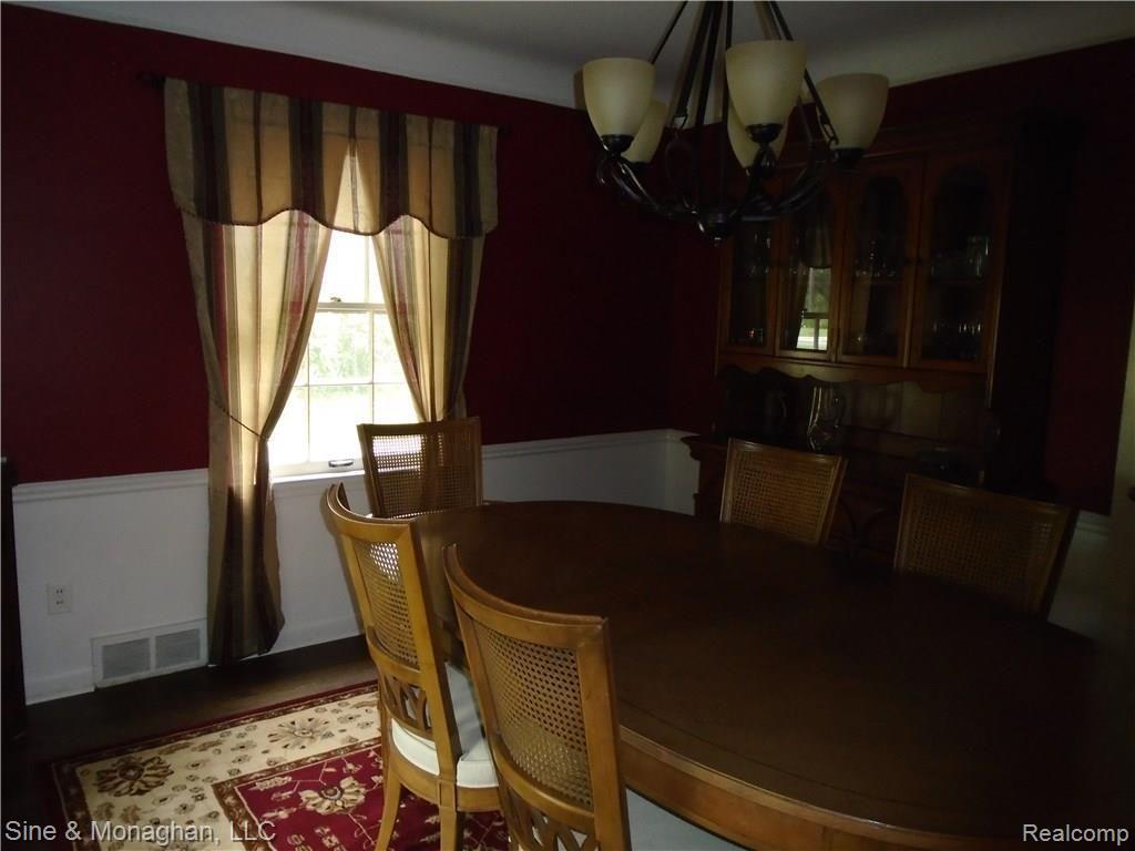 661 Middlesex Road Grosse Pointe Park, MI 48230 - Photo 11 of 32