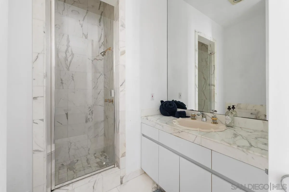 25 Green Turtle Road Coronado, CA 92118 - Photo 32 of 51 Gallery Image 32