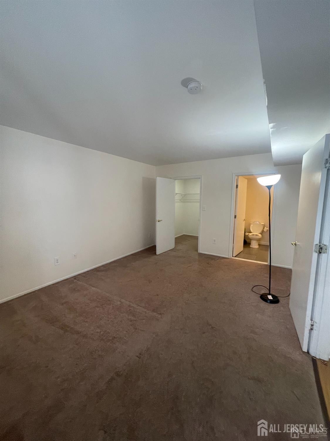1503 Plymouth Road North Brunswick, NJ 08902 - Photo 11 of 22